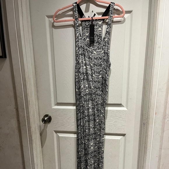 Dresses & Skirts - Ladies long dress NWT